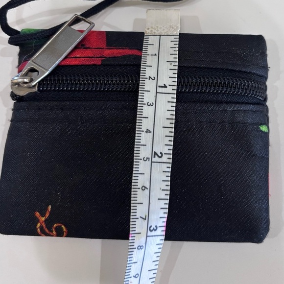 NWOT Black Purse Tote Handbag & Wallet Coin Purse With Red Chili Pepper Design - Picture 15 of 15